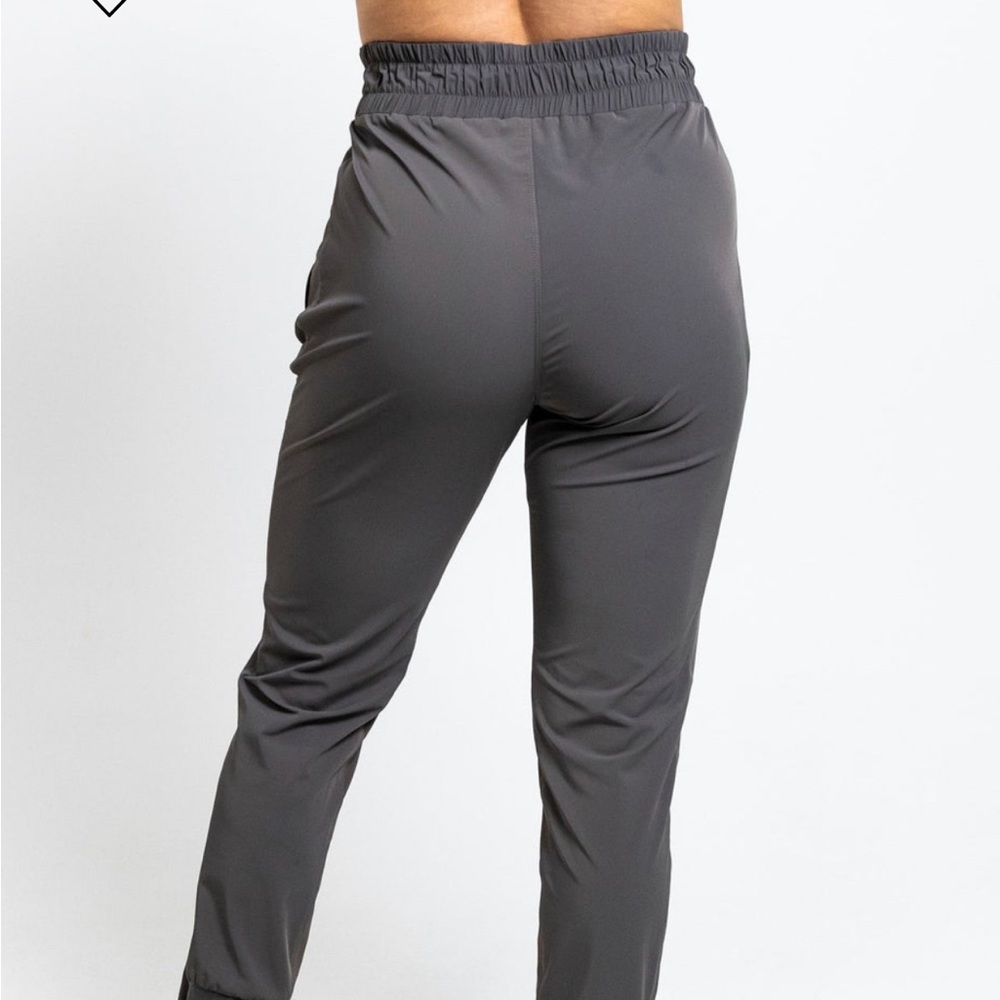 Modiv limitless joggers - Picture 3 of 4